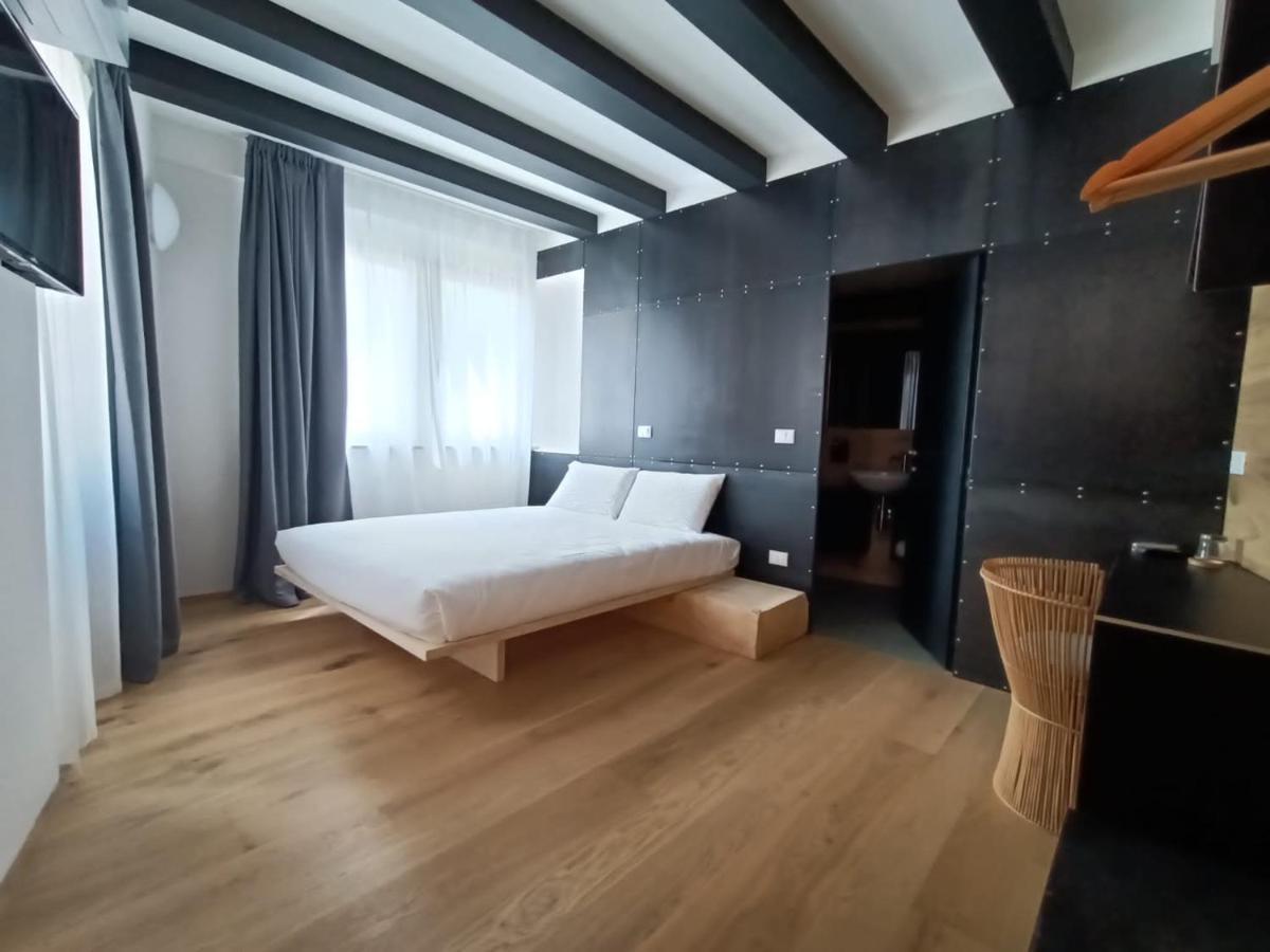 Le Meridiane City Rooms In Тренто Екстериор снимка