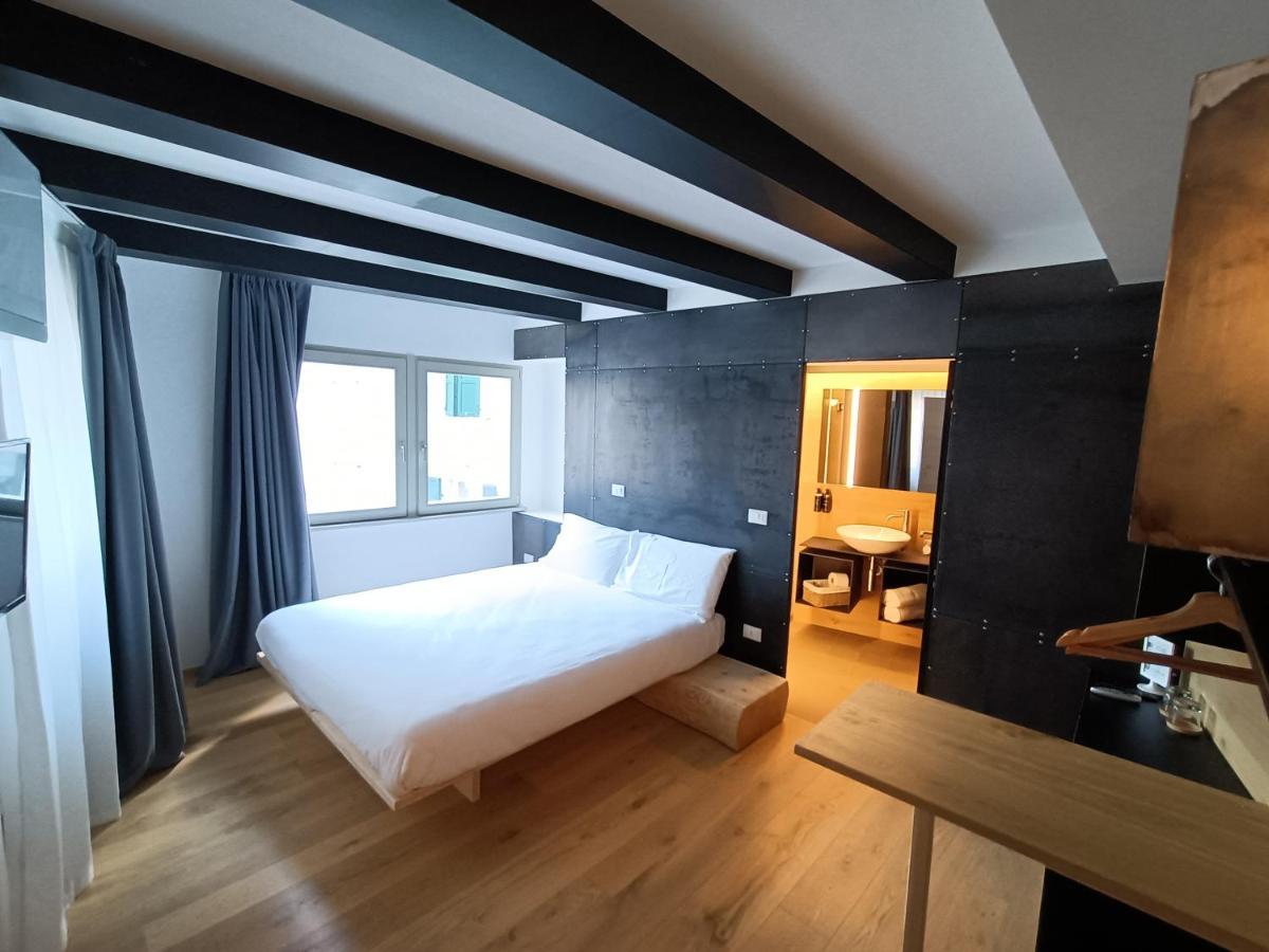 Le Meridiane City Rooms In Тренто Екстериор снимка